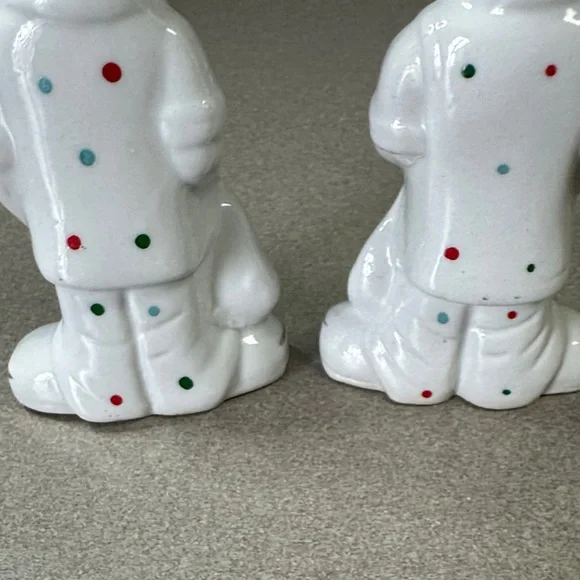Whimsical White Porcelain Clown Figurines - Picture 15 of 15